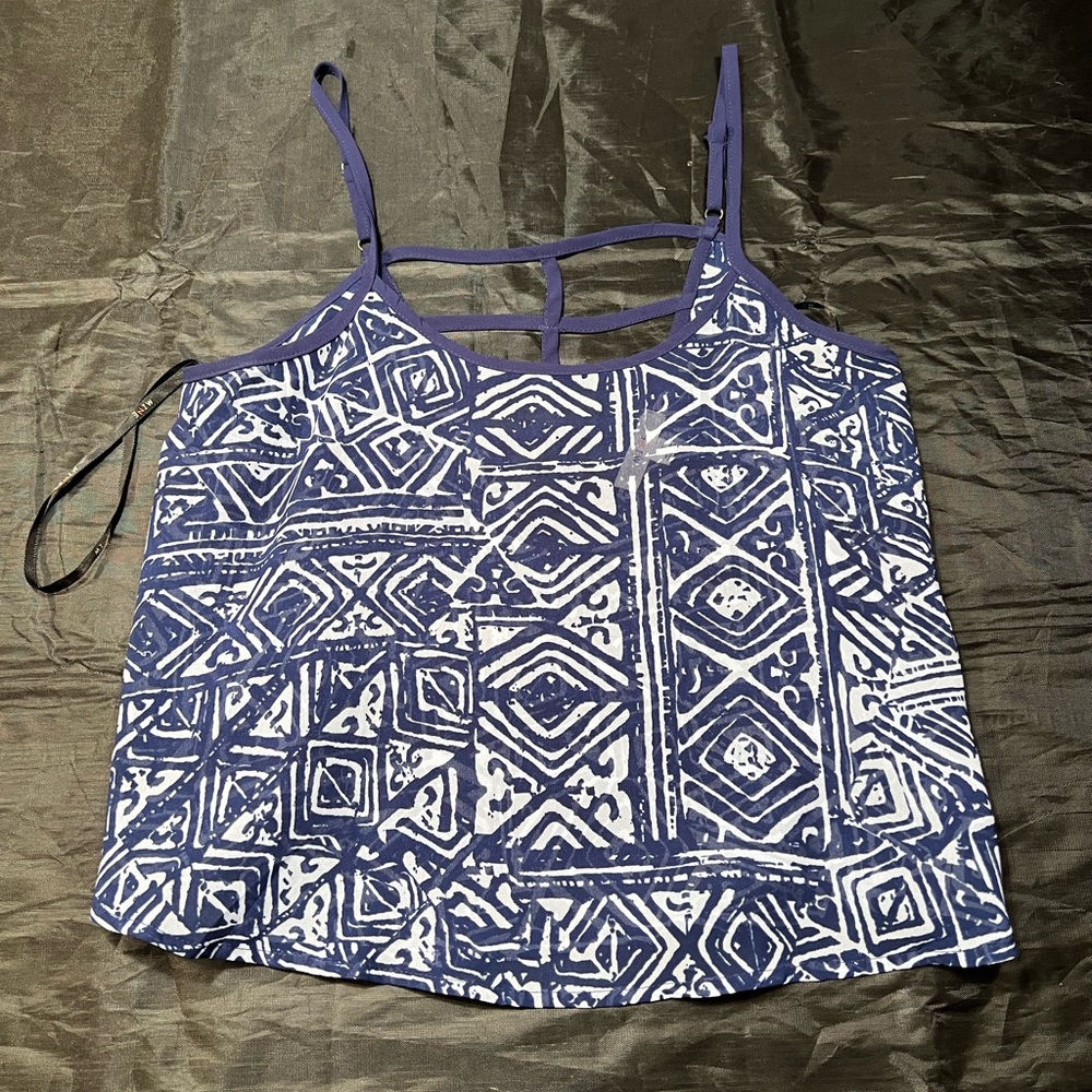 Cropped tank top. Size small